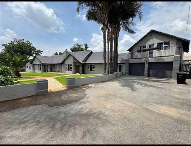 3 BEDROOM HOUSE FOR SALE IN BIRCHLEIGH